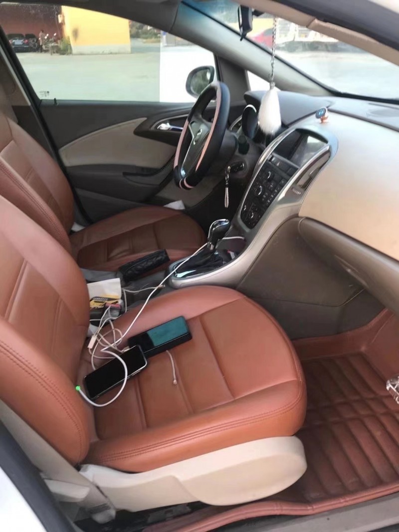 徐州13年别克英朗GT1