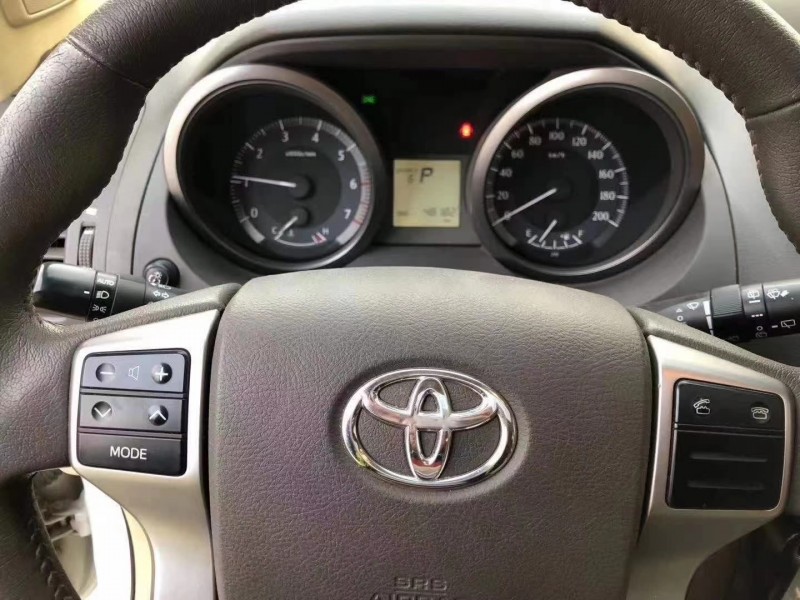 保定15年丰田普拉多5