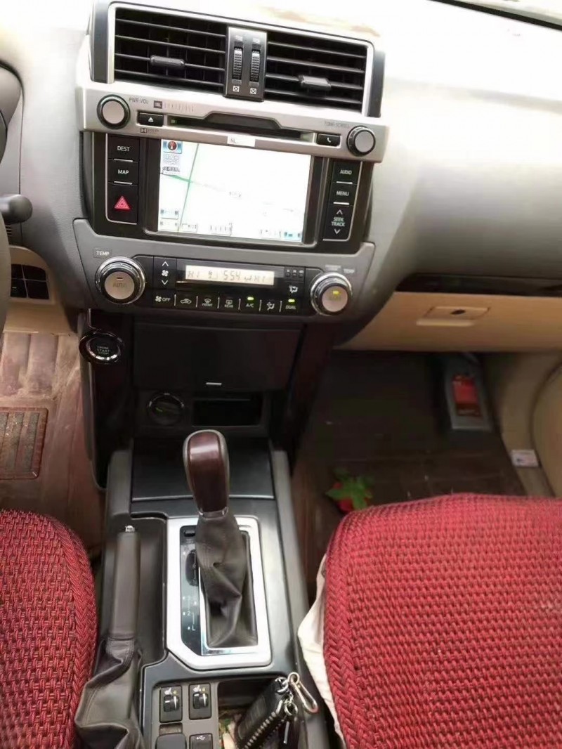保定15年丰田普拉多6