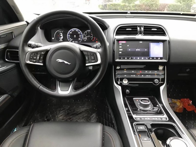 武汉19年捷豹XE3