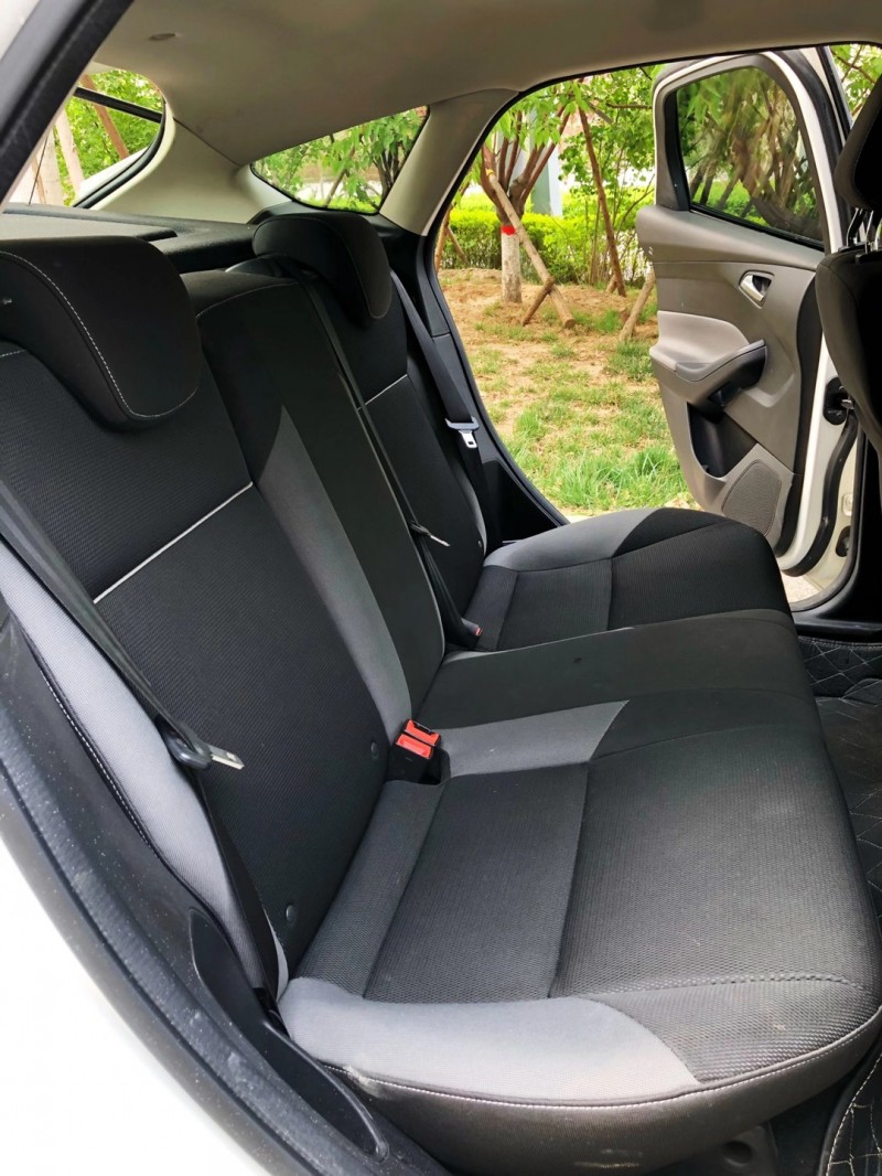 廊坊14年福特福克斯9