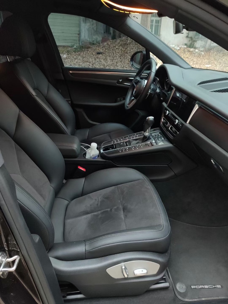 北京19年保时捷卡宴3