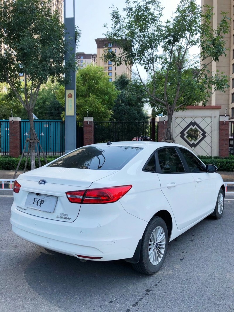 廊坊18年福特福睿斯6