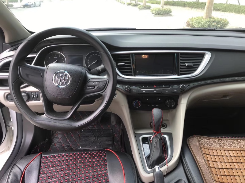 中山17年别克英朗8