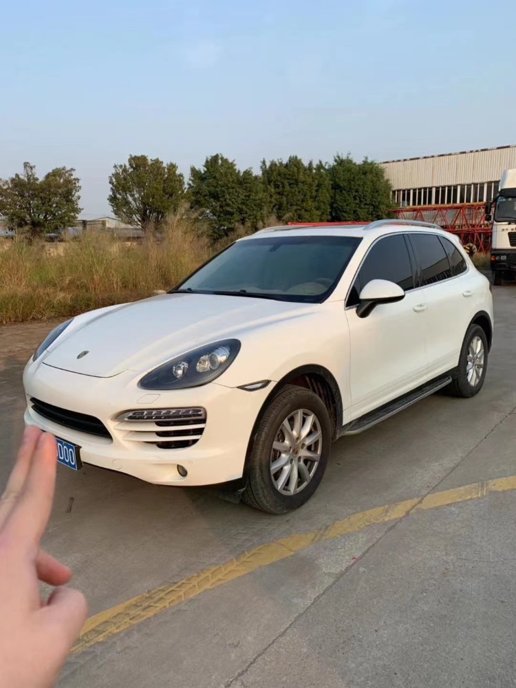 广州13年保时捷卡宴6