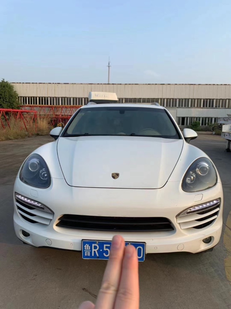 广州13年保时捷卡宴9