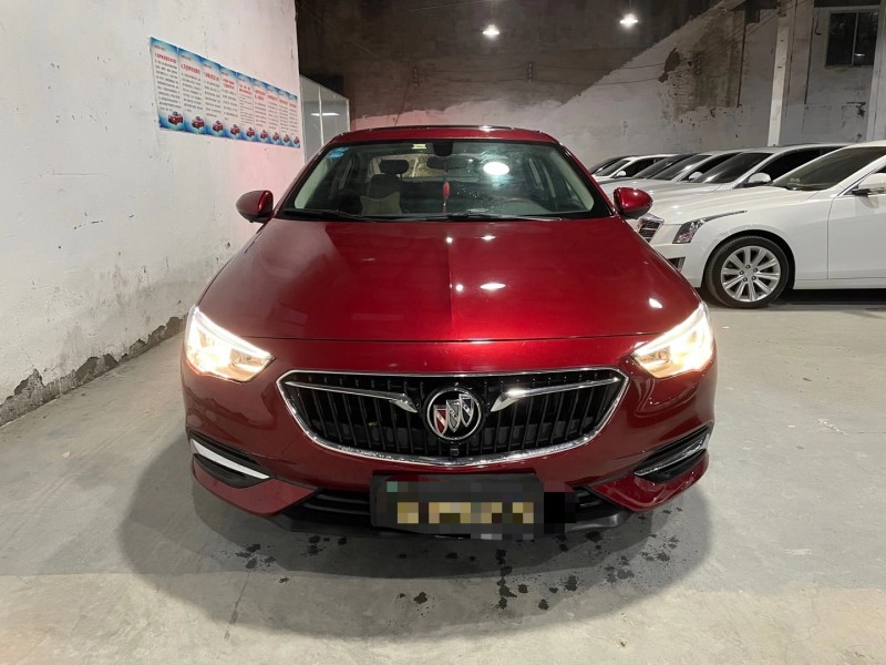 成都19年别克君威1