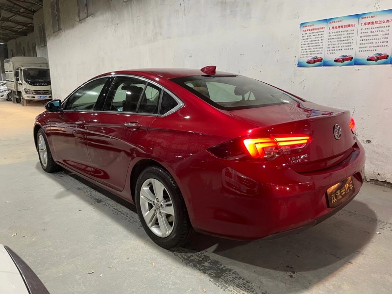 成都19年别克君威7