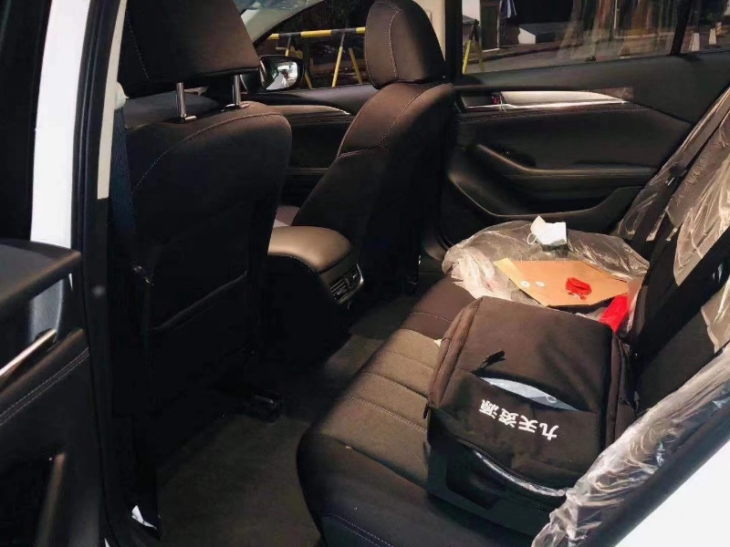 武汉20年马自达阿特兹8