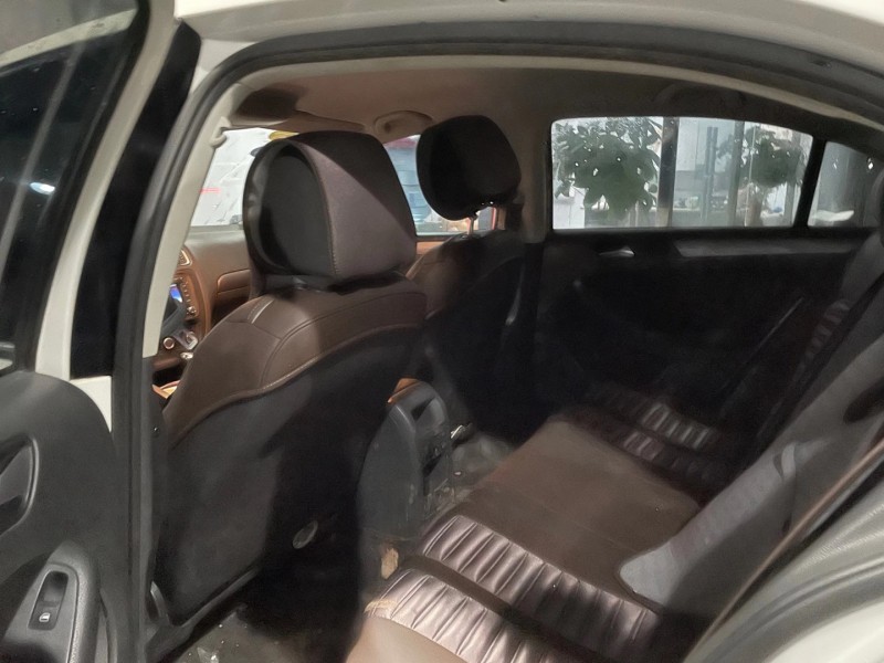 成都15年大众速腾4