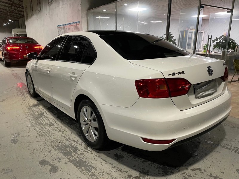 成都15年大众速腾6