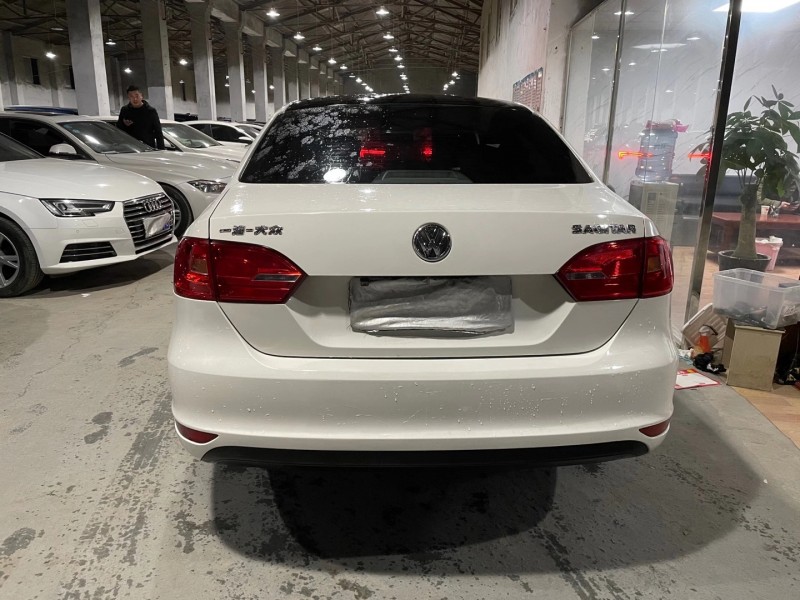 成都15年大众速腾7