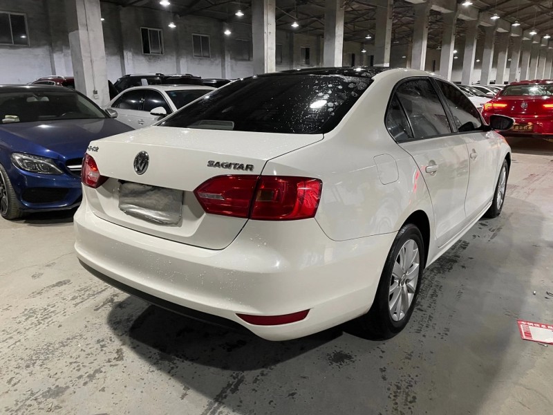 成都15年大众速腾8