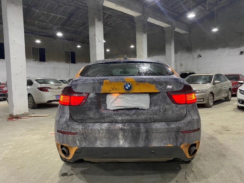 成都09年宝马X68