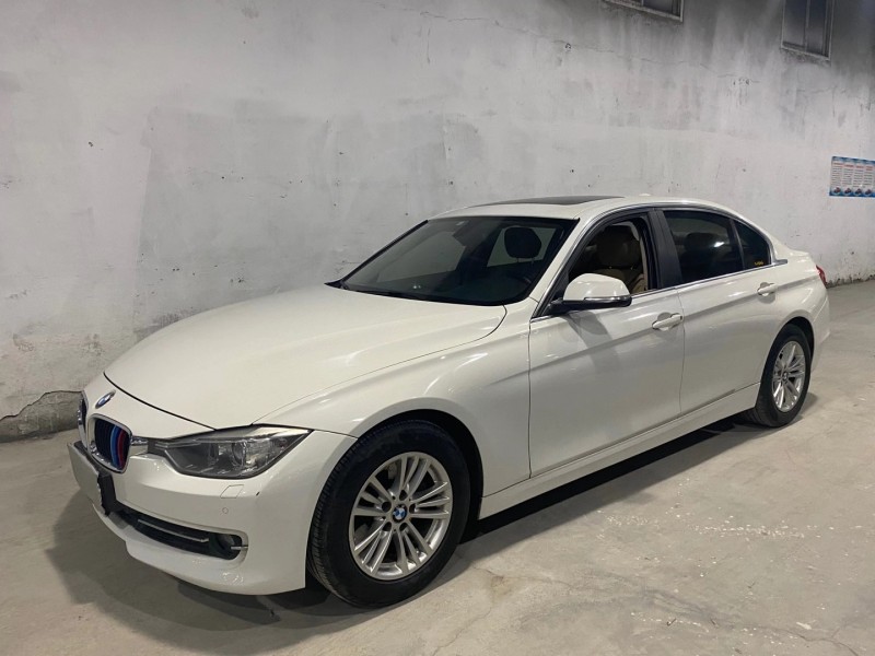 成都13年宝马3系2