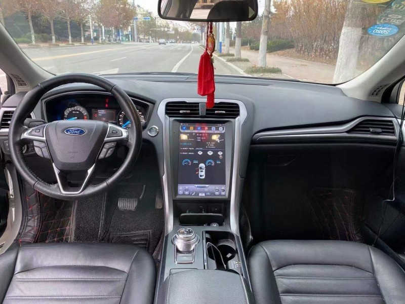 青岛17年福特蒙迪欧2