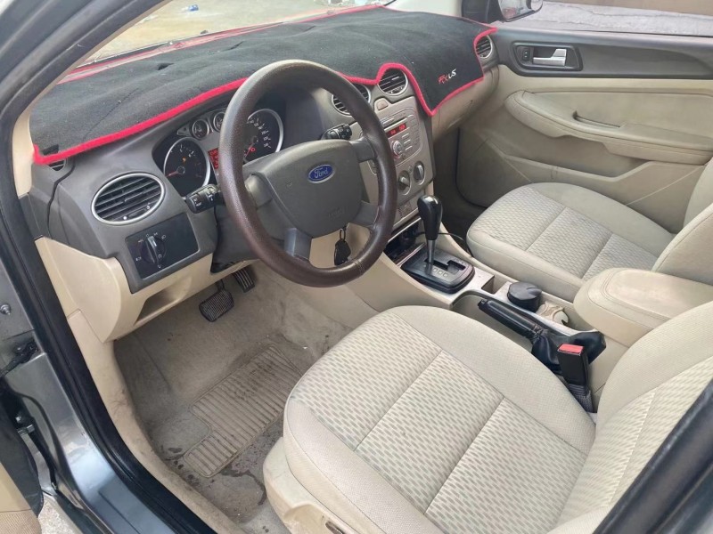 青岛09年福特福克斯2