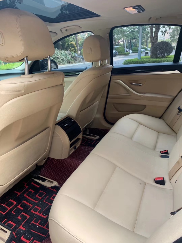 中山17年宝马5系1