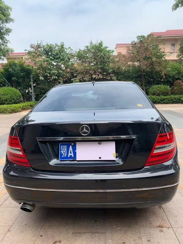 中山13年奔驰C7