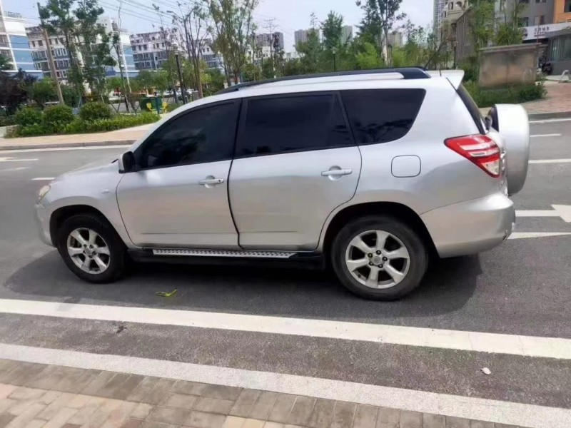 徐州10年丰田RAV45