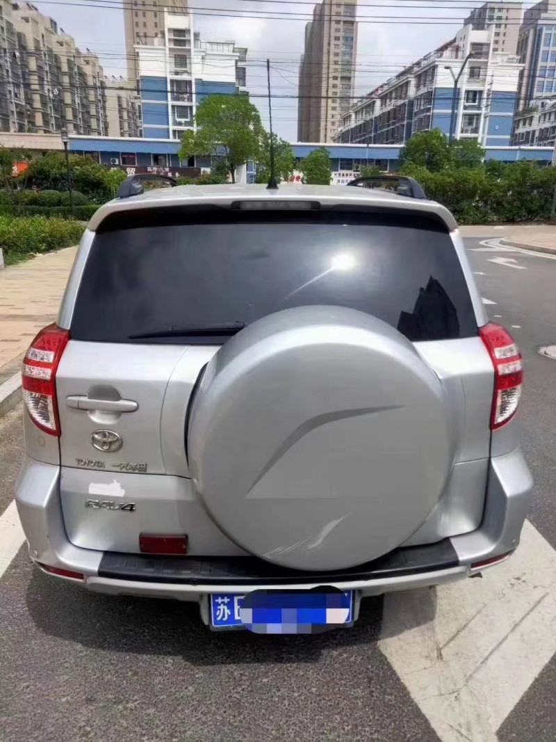 徐州10年丰田RAV42