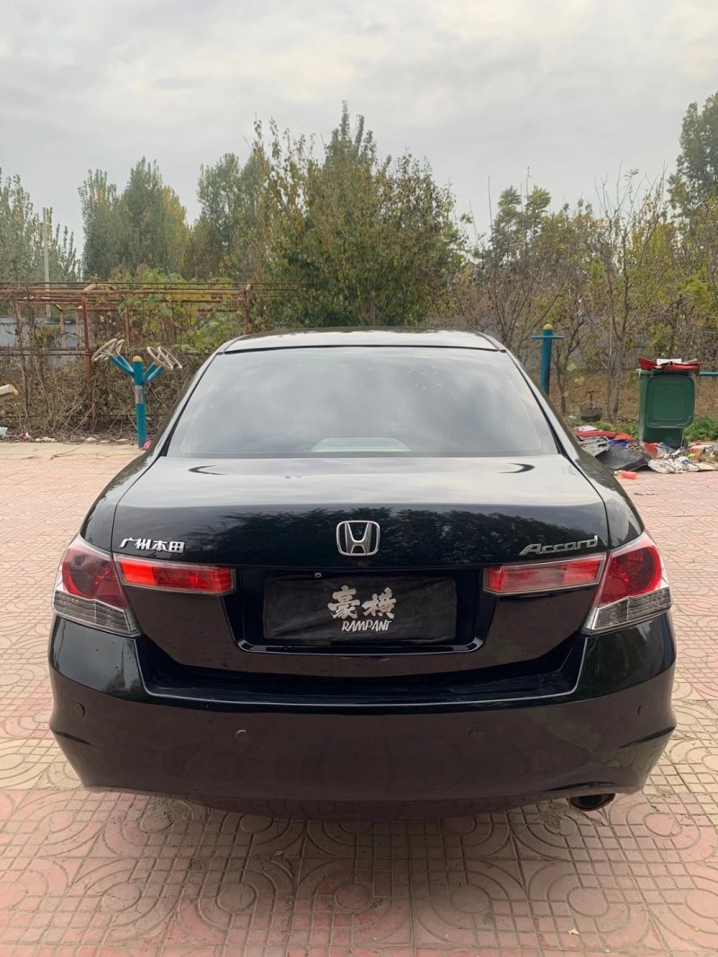 济宁11年本田雅阁6