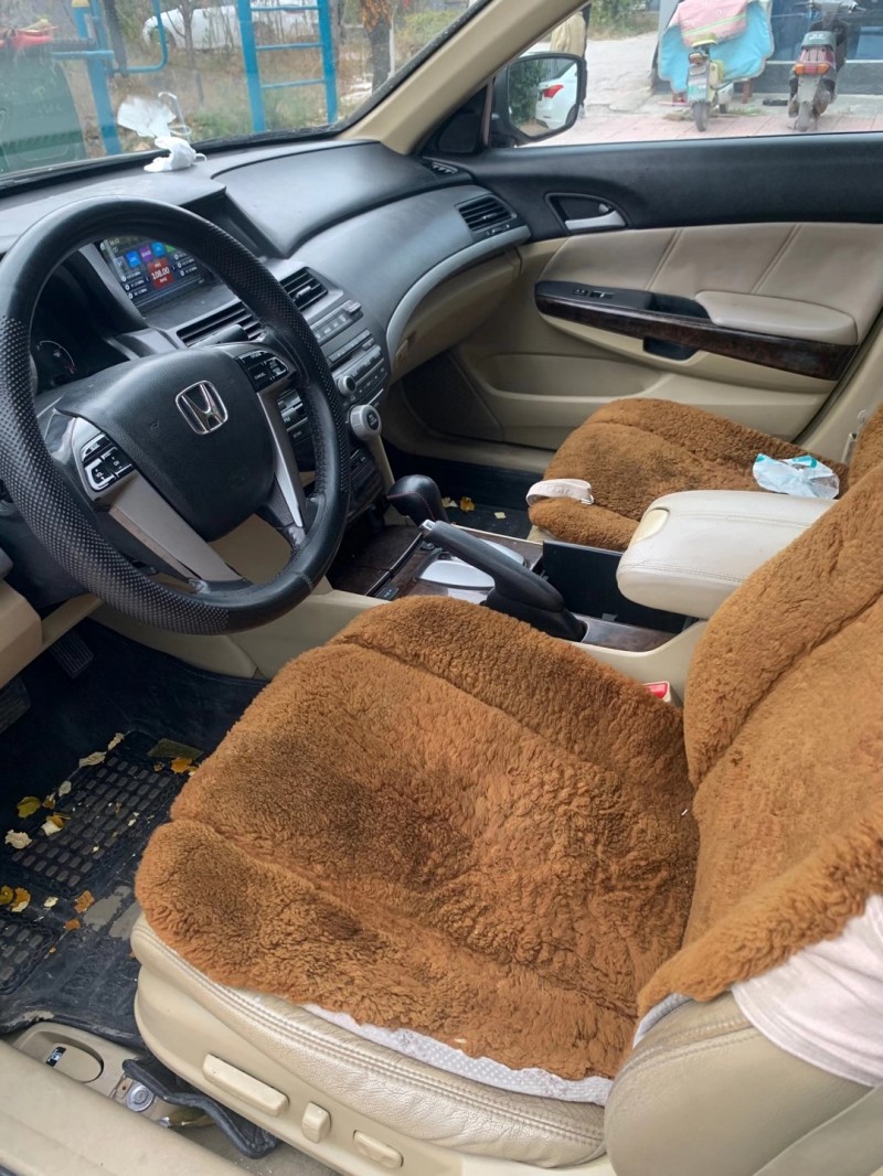 济宁11年本田雅阁2