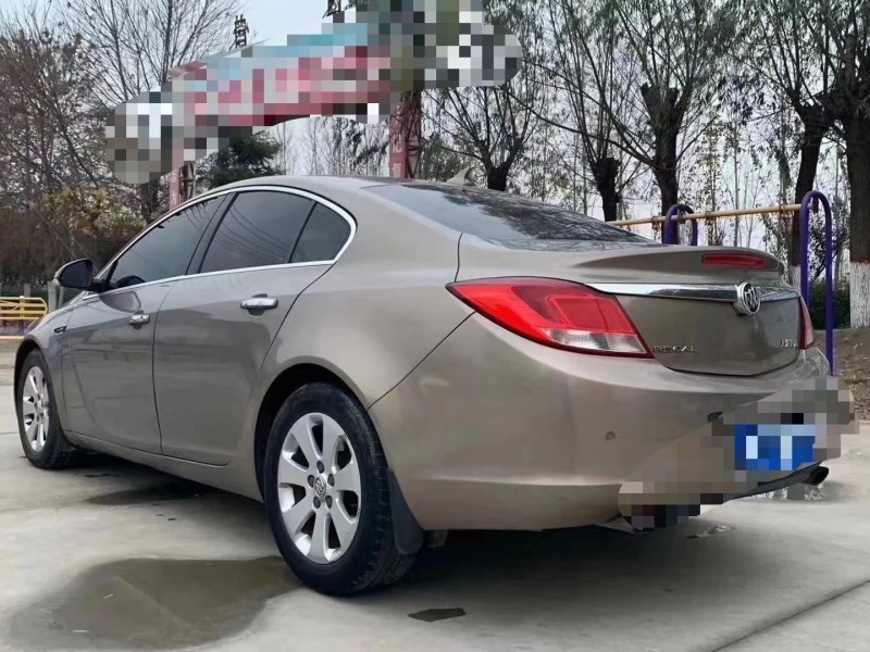 济宁13年别克君威4