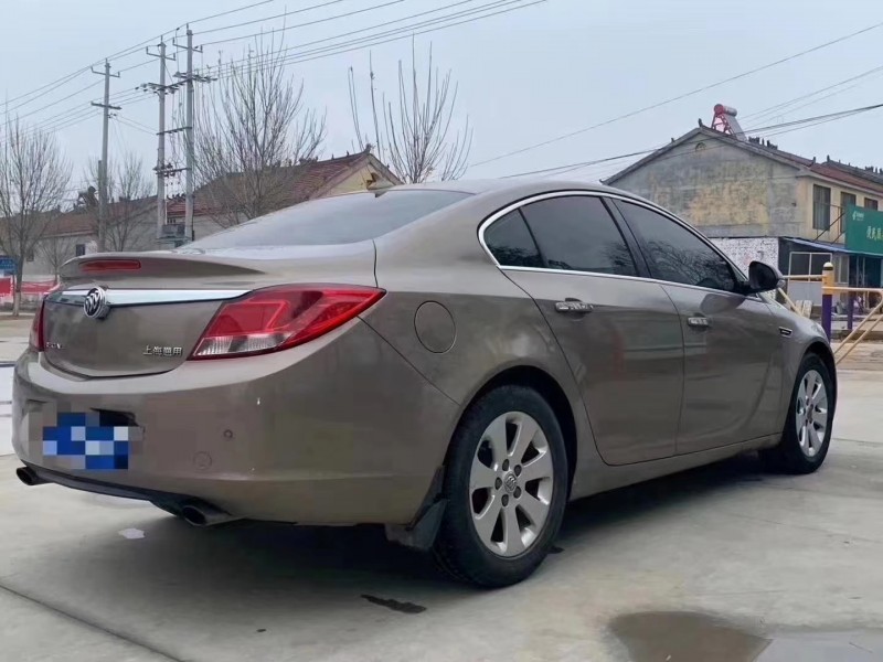 济宁13年别克君威5