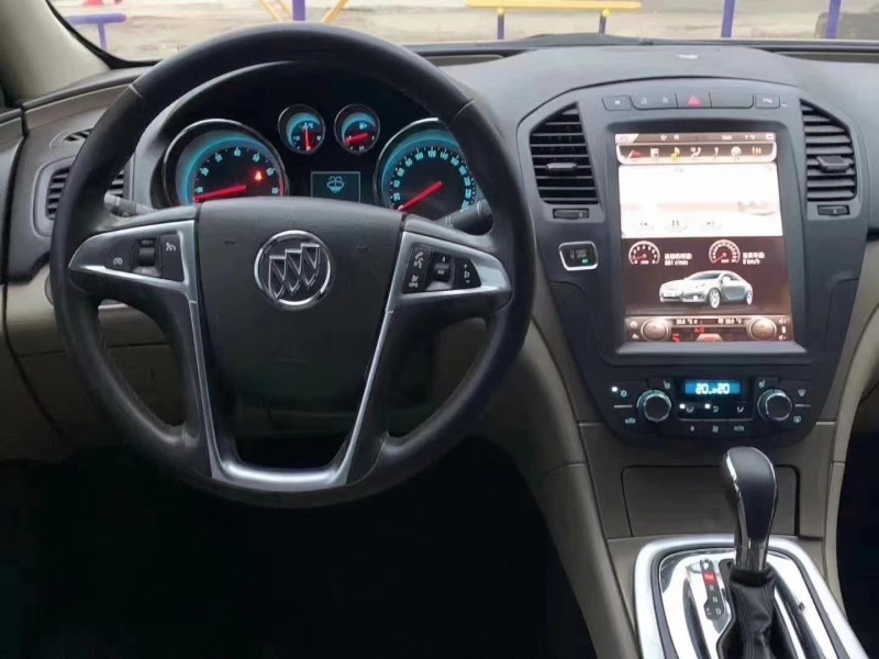 济宁13年别克君威7