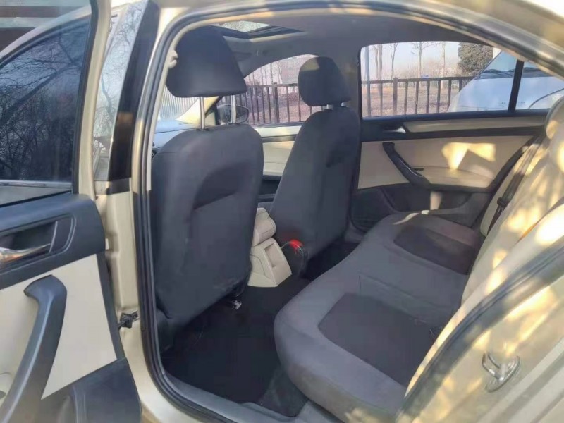 北京13年大众桑塔纳8