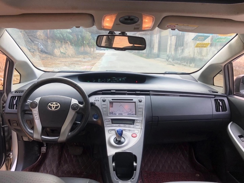 江门12年丰田普锐斯6