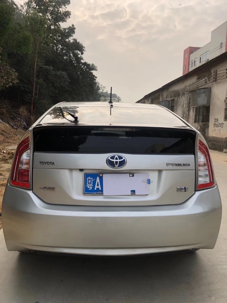 江门12年丰田普锐斯8