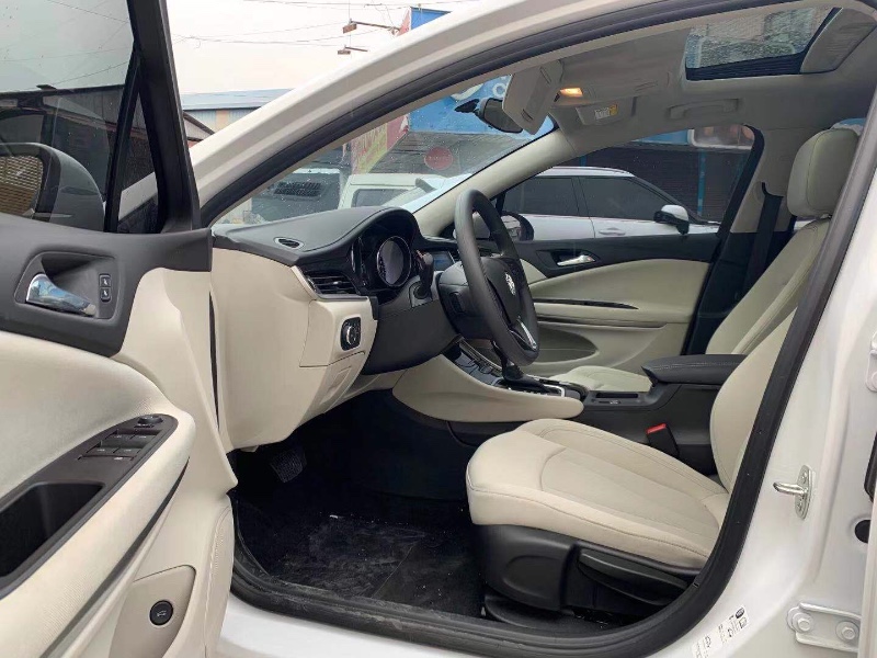 广州20年别克威朗4