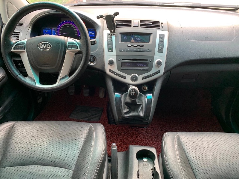 中山14年比亚迪比亚迪S68