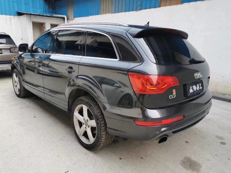 广州15年奥迪Q74