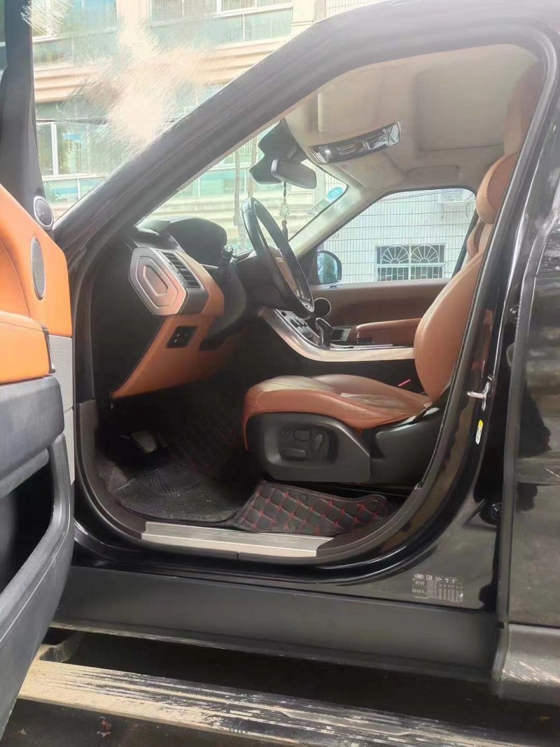 广州16年路虎揽胜运动3