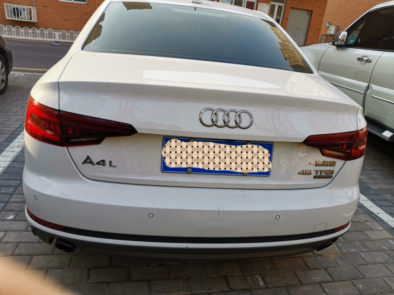 北京18年奥迪A4L6