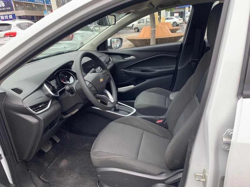 北京19年雪佛兰科沃兹5