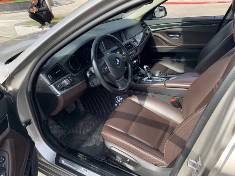 北京17年宝马5系5