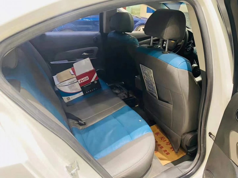 邢台10年雪佛兰科鲁兹4