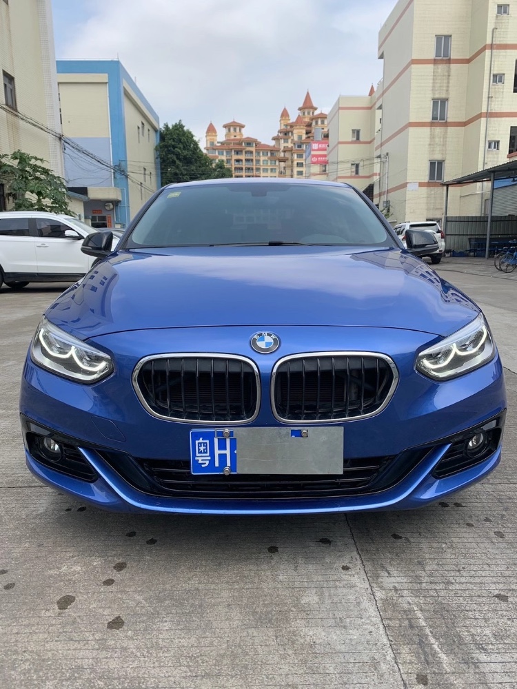 中山18年宝马1系1