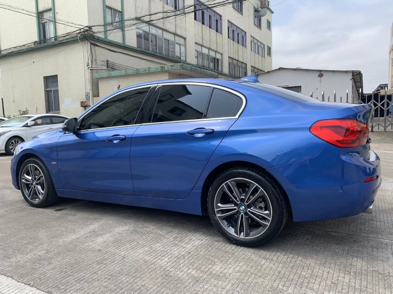 中山18年宝马1系5