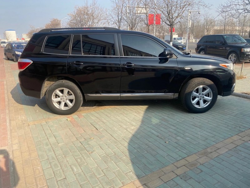 保定15年丰田汉兰达5