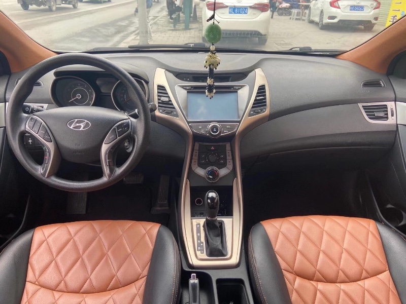 广州13年现代朗动7