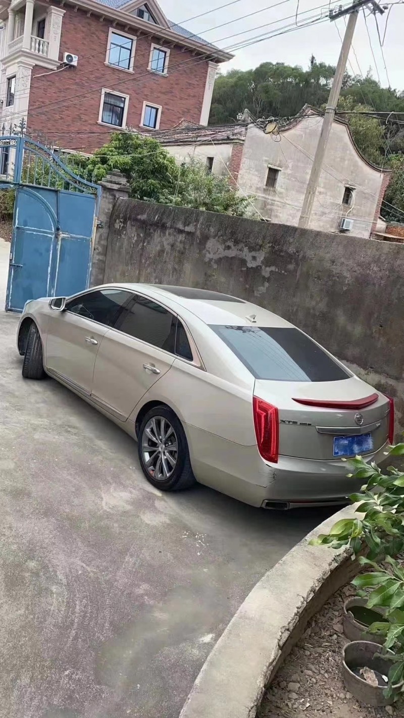 廈門15年凱迪拉克XTS4