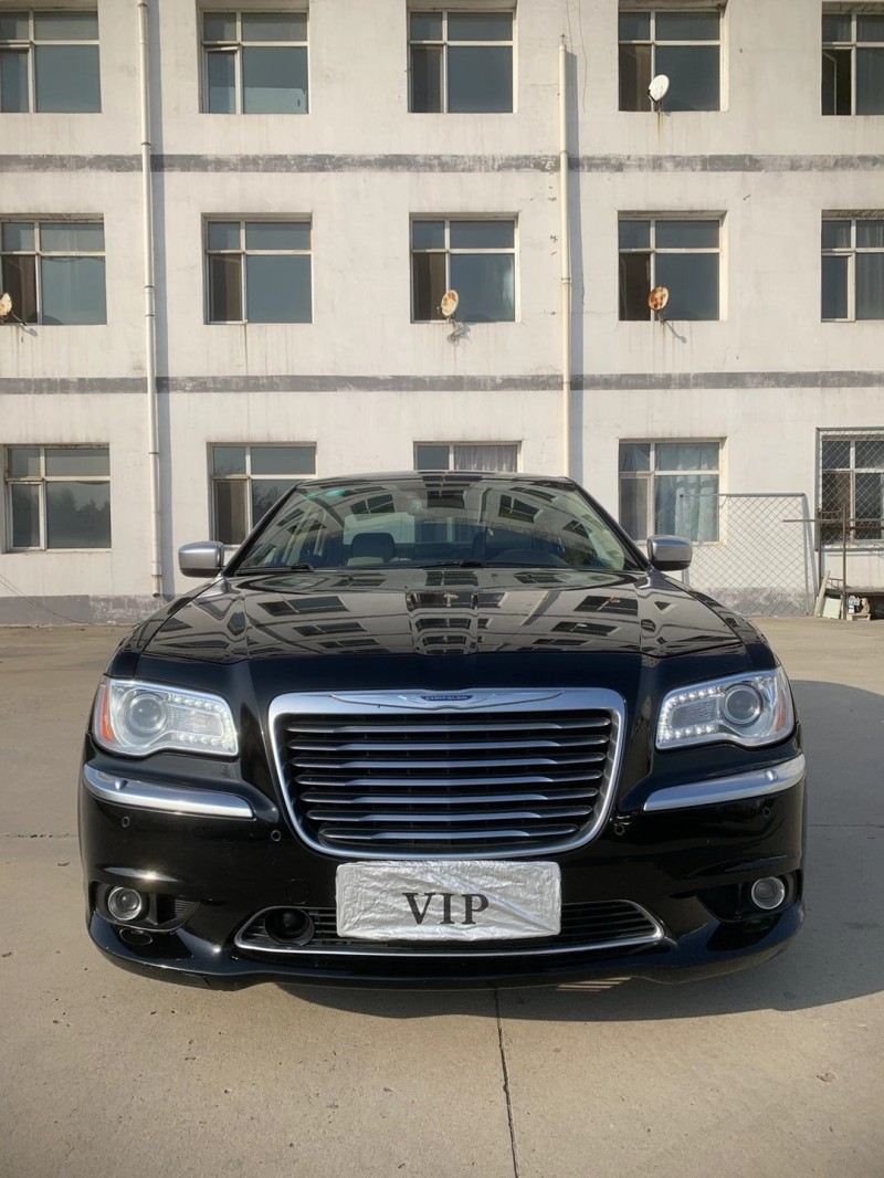 沈陽13年克萊斯勒300C9