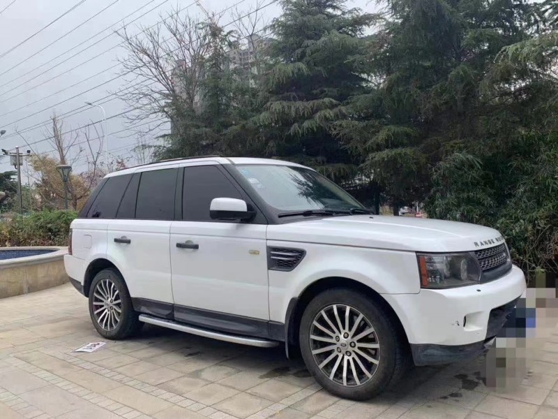 济南11年路虎揽胜运动2