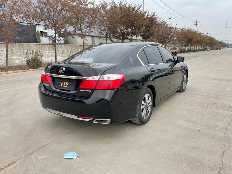 徐州16年本田雅阁7