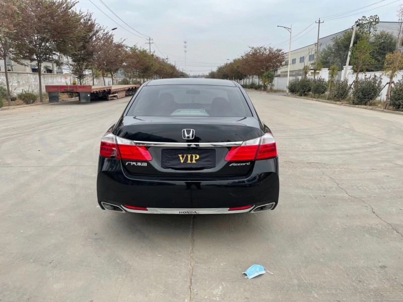 徐州16年本田雅阁6